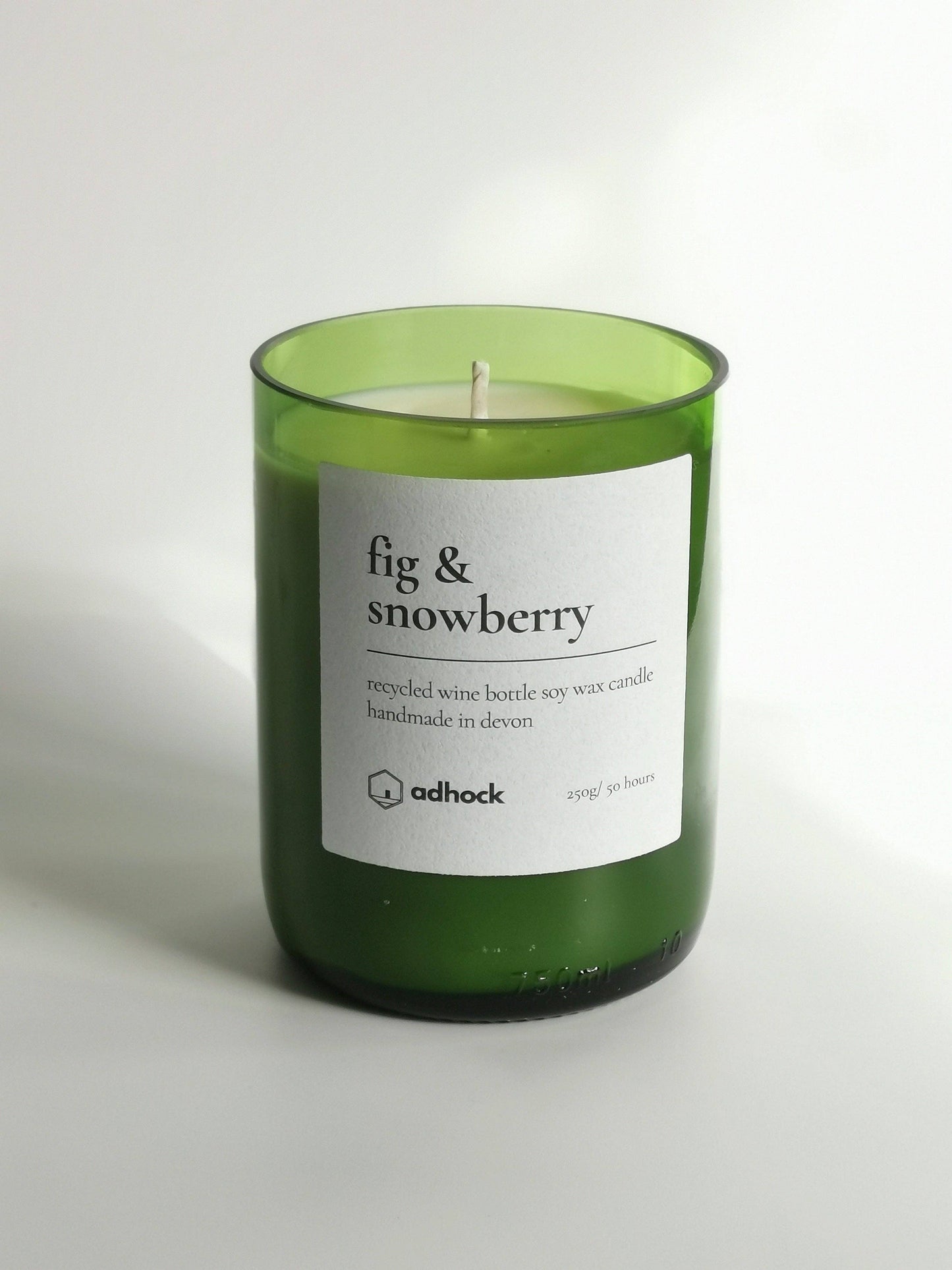 Fig & Snowberry Wine Bottle Candle: Fig & Snowberry / Brown