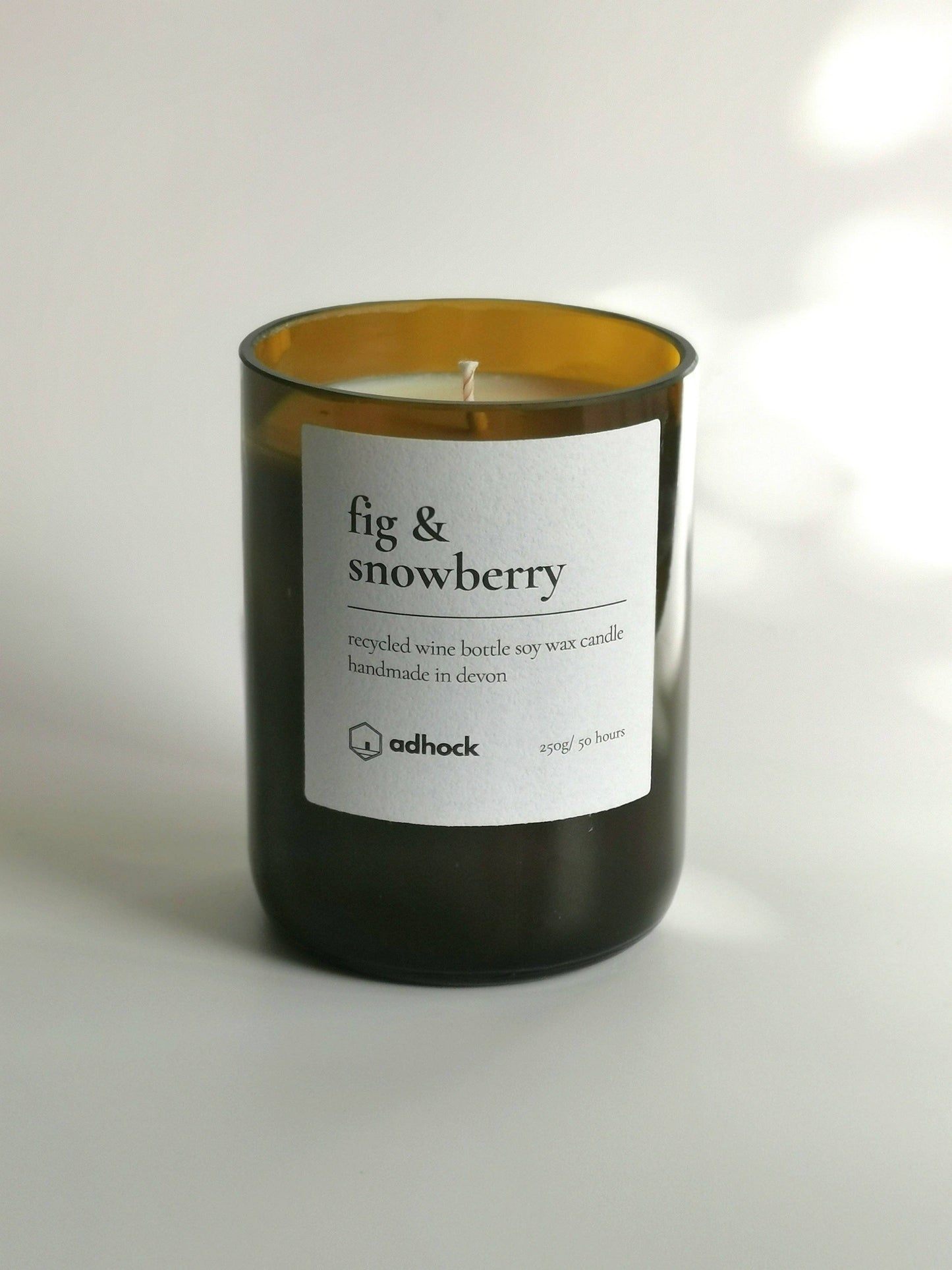 Fig & Snowberry Wine Bottle Candle: Fig & Snowberry / Brown